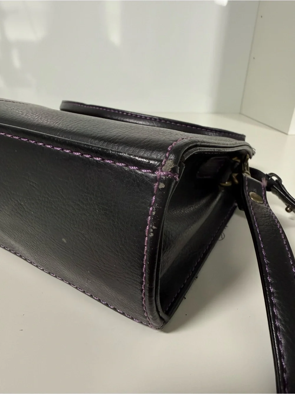 Vintage Esprit Black Top Handle Crossbody Purse with Purple Contrast Stitching